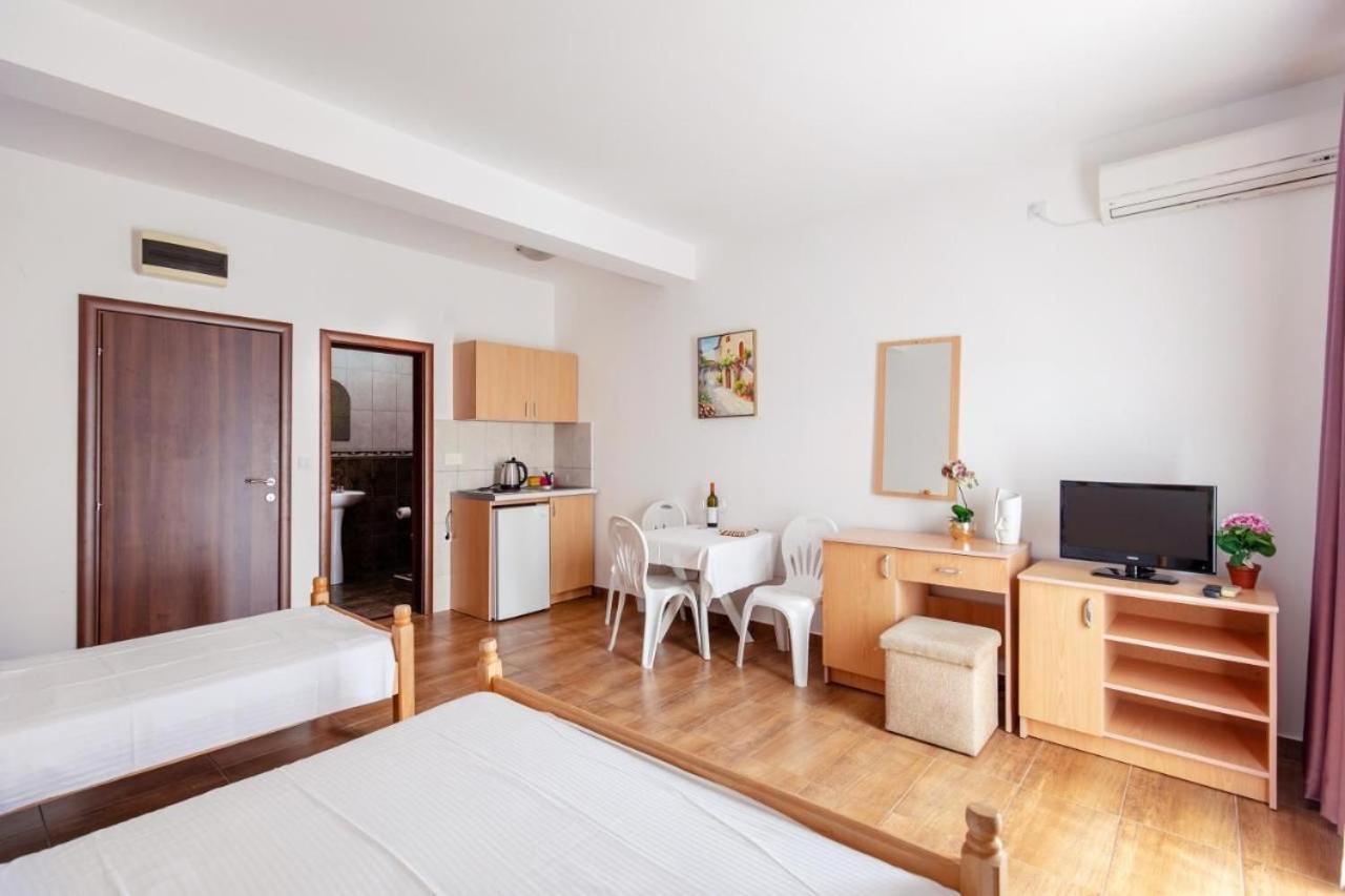 Apartmani Franeta Budva Kültér fotó